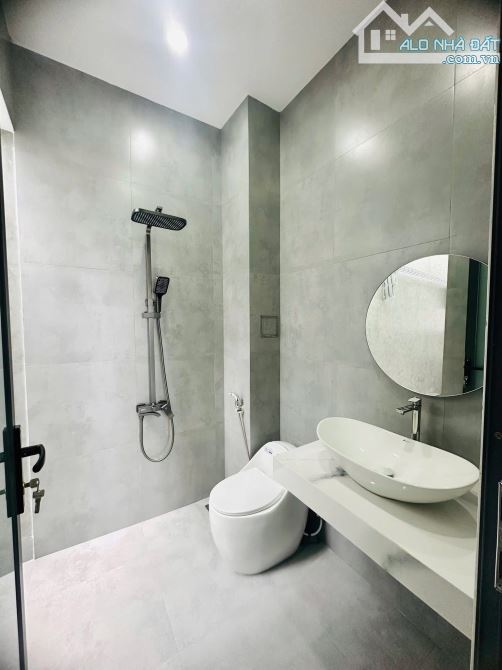 NHÀ MỚI ĐẸP FULL NỘI THẤT - 2 PN, 2 NVS HẺM 24 GIẢI PHÓNG - TÂN THÀNH - 12