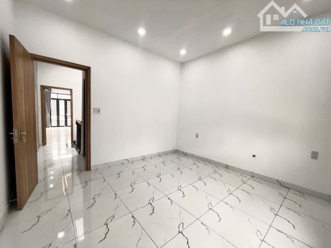 Nhà 2 tầng 83m² thạnh lộc 12 hẻm xe tải giá 5ty850 - 13