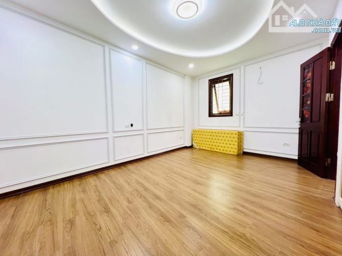 🆘🆘SIÊU GẦN PHỐ!15 M RA PHỐ -4 TẦNG ĐỘI CẤN - BA ĐÌNH-CHỈ HƠN 7 TỶ - 15