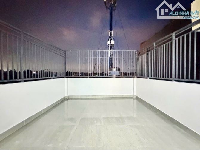 NHÀ GÒ VẤP CÓ THANG MÁY CHỈ 8 TỶ 7 - 6 TẦNG Ở PHAN HUY ÍCH PHƯỜNG 12 5 PHÒNG NGỦ HẺM XE TẢ - 15