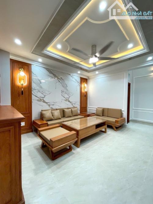 BIỆT THỰ GÒ VẤP TÂN CỔ ĐIỂN ĐƯỜNG NGUYỄN VĂN KHỐI P9 5 TẦNG DIỆN TÍCH 44M2 7,5 TỶ - 16