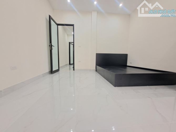Mỗ lao lô góc 50m mt4m, 2 tầng 3 ngủ, ô tô tránh cách 20m an sinh đỉnh - 2