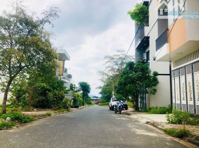 Bán nhanh TDC Đất lành giá chỉ 2,55 Tỷ - diện tích: 65m, ngang 4m, hướng Nam - 2