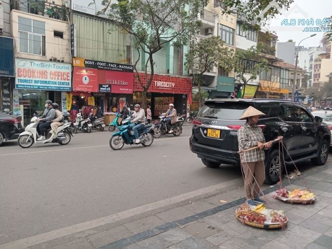 Nhà 1 tầng phố mặt Hàng Gai, Hoàn Kiếm, DT 135m2, giá 97 tỷ có thương lượng - 2
