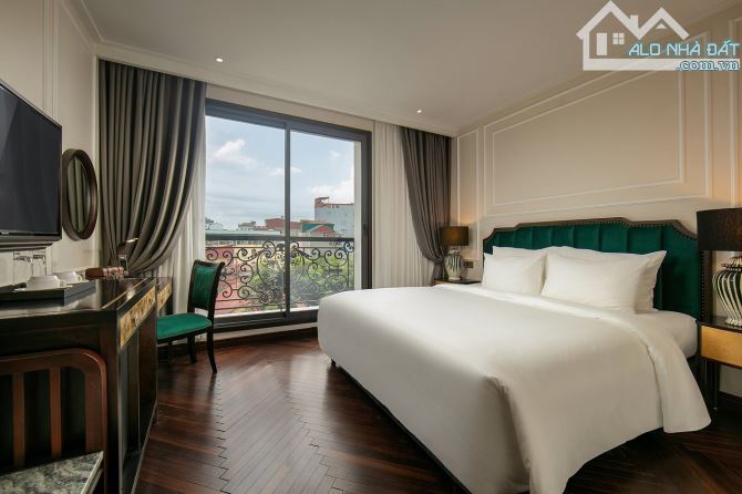 Khách sạn mặt phố Hàng Bông, phố du lịch, DT: 140m2 - 160 tỷ hiếm độc đẹp, dòng tiền cao - 2