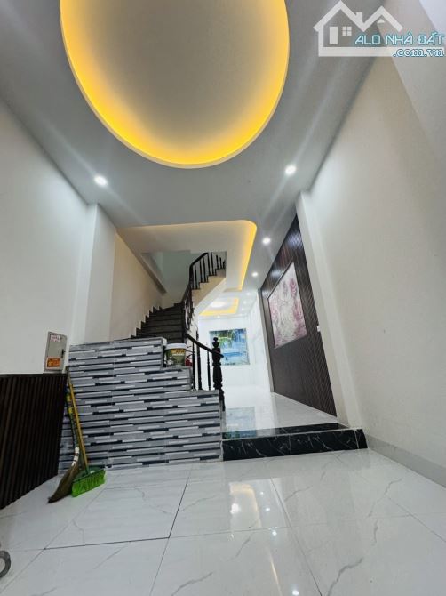 35M. 5 TẦNG. 7,2 TỶ. ÔTÔ ĐỖ CỬA. NHÀ ĐẸP.GẦN PHỐ. PHÚC DIỄN. BẮC TỪ LIÊM. - 2