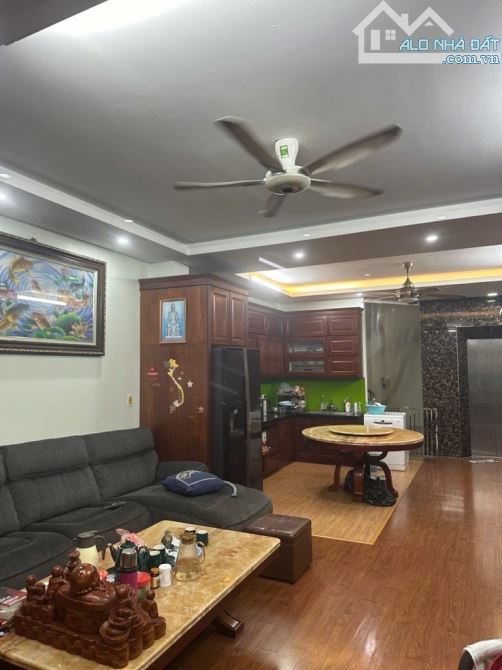 Bán nhà 60m2, phân lô bàn cờ, vỉa hè ô tô dừng đỗ vào nhà-ĐỀN LỪ - 2