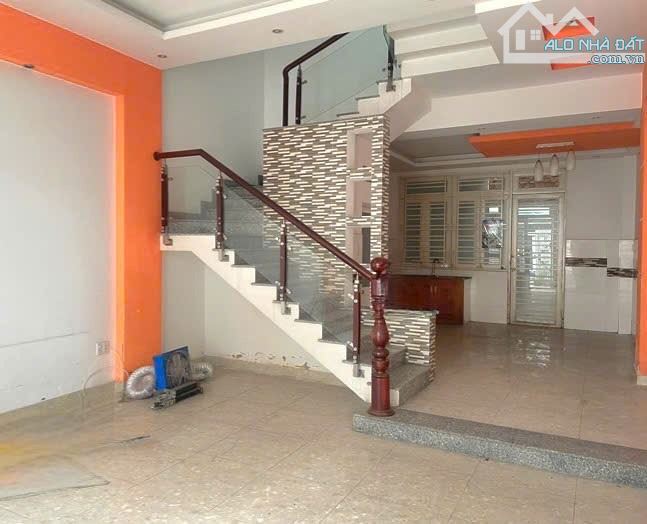 BÁN NHÀ ĐẸP CẠNH TÂ.N KỲ TÂ.N QUÝ - OTO VÀO NGỦ - 5PN - ( 5X18M ) - 2