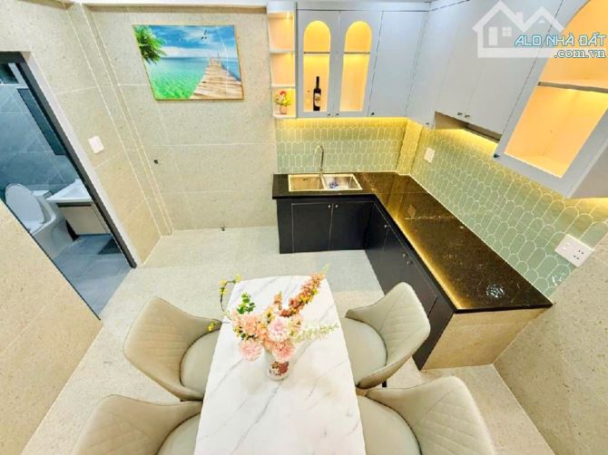 Bán nhà đẹp tặng nội thất, đường Quang Trung, P10, Gò Vấp, SHR, nhỉnh 5 tỷ - 2
