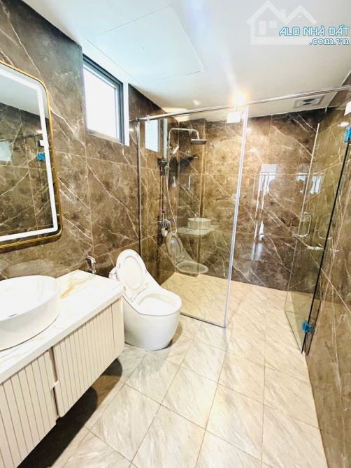 “Hiếm! Nhà 5 tầng mới, ô tô đỗ gần – Đặng Vũ Hỷ – Long Biên – chỉ 4.95 tỷ!” - 2