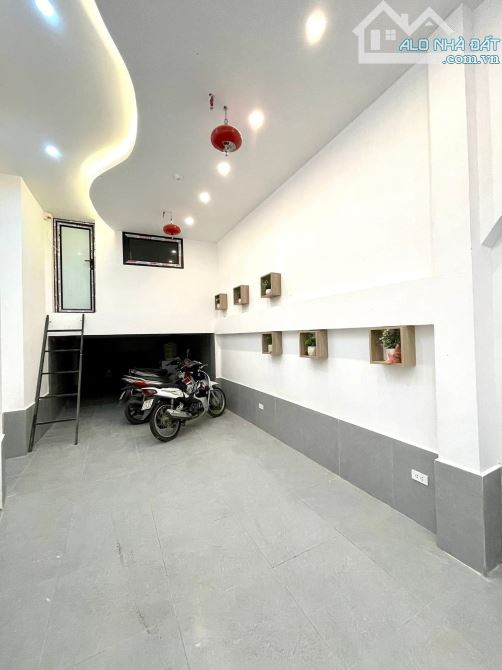 Bán nhà Trần Duy Hưng 63m² x 7 tầng, mt 4.2m – 16 phòng full – dòng tiền 100/th giá 18.7ty - 2