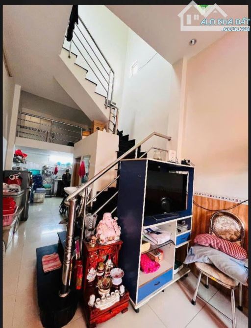 Bán nhà Nguyễn Sỹ Sách, P.15, Tân Bình - 36.8m², hẻm xe hơi, 3 Tầng , 3PN, 2WC Gía Tốt - 2