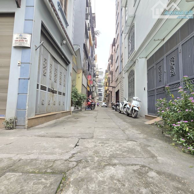 BÁN GẤP SIÊU PHẨM NGUYỄN KHANG CẦU GIẤY 40M*5T CHỈ 13.4 TỶ, PHÂN LÔ OTO TRÁNH, KINH DOANH. - 2