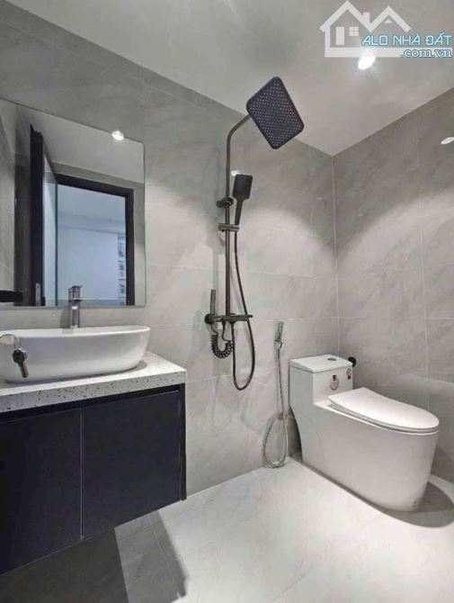 Siêu phẩm nhà 2 tầng kiệt Lê Đình Dương. Mặt tiền rộng 7m . Giá : 3tỷ150 thương lượng - 2