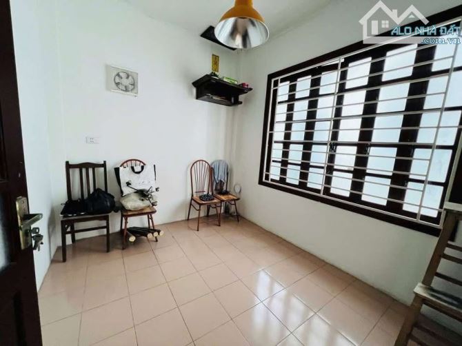 🔥 SIÊU HOT! Nhà 35 Trần Thái Tông – 39m² – Mặt Tiền 7m– 8.8 Tỷ – Ngõ Rộng Gần Bãi Ô Tô🔥 - 2