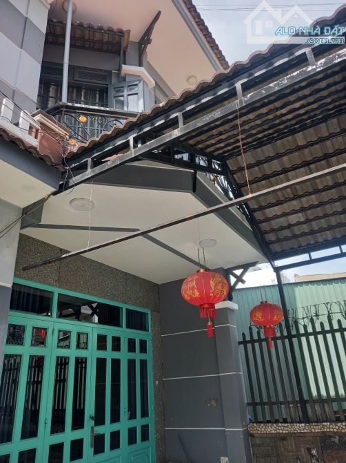 Bán nhà,Hẻm Xe Hơi - Nhà Đẹp Gần Chợ Cây Sộp - Nhỉnh 5 Tỷ - Quận 12 - 2