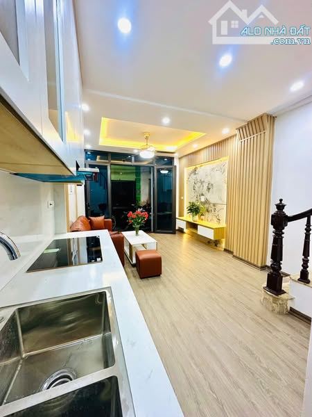 QUẬN 1 PHƯỜNG NGUYỄN CƯ TRINH - BÁN NHÀ 4 TẦNG, MẶT TIỀN CẬN, NGAY CỤC QUẢN LÝ XUẤT NHẬP C - 2
