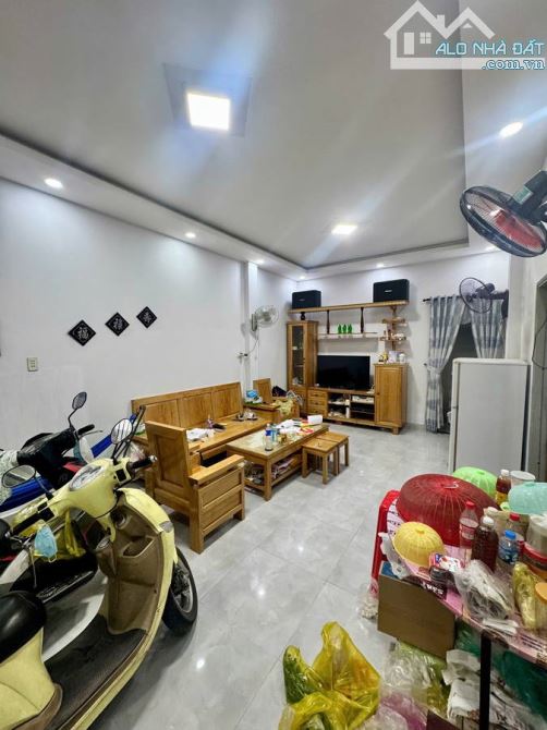 Nhà 2 tầng ngang khủng 6m-60m2-hẻm Thống Nhất hàng xóm city land Gò Vấp -chính chủ 30 năm - 2