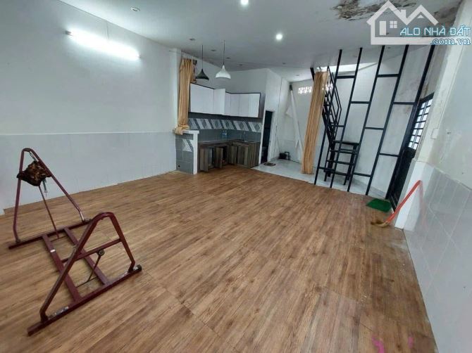 Đến hẹn Siêu phẩm nhà góc 2 mặt tiền Hóc Môn chỉ 730Tr, Sổ riêng thổ cư, 70m2 - 2