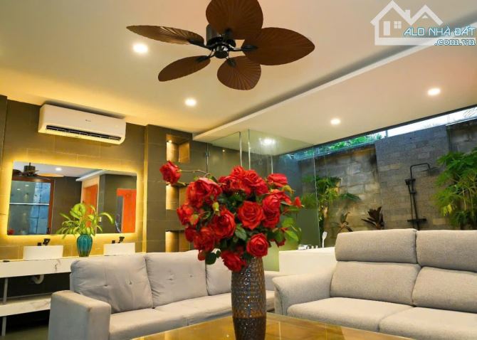 Bán Gấp VILLA Nghỉ Dưỡng Sân Vườn Hồ Bơi Đường Số 2 700m2 56,5 Tỷ TL - 2