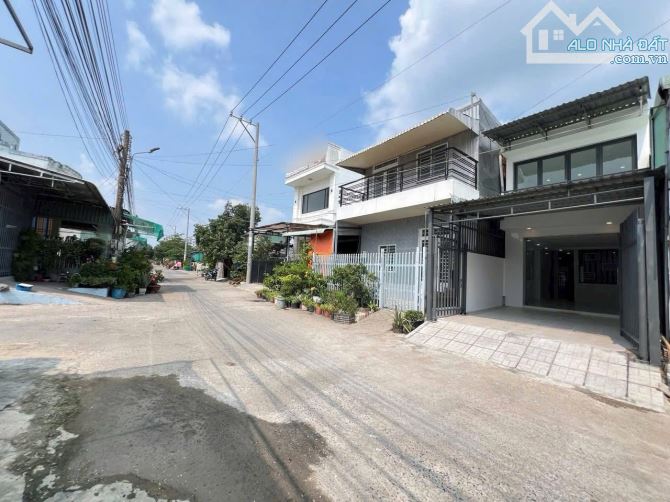 Nhà xưởng đang cho thuê 6.5tr/tháng Tân Phú Trung, Củ Chi. Nay cần tiền sang lại 670 triệu - 2