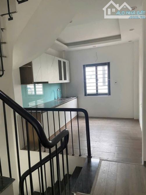 CHO THUÊ NHÀ 5 TẦNG MẬU LƯƠNG GIÁ 13 TRIỆU - 2