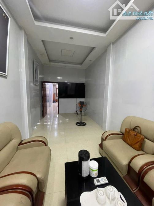 SIÊU PHẨM MẶT PHỐ, TRUNG TÂM BA ĐÌNH, BÁN ĐẤT TẶNG NHÀ PHỐ ĐỘI CẤN 145M,53 TỶ - 2