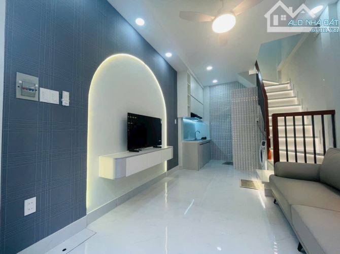 Nhà xây mới Thống nhất Gò Vấp di chuyển trung tâm thuận tiện - 2