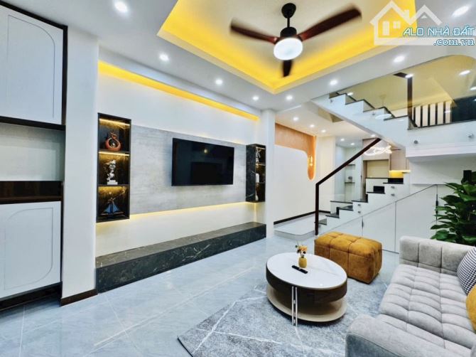 Siêu phẩm full nội thất khu hẻm thông D2 - 42m2  - hơn 6 đồng - 2