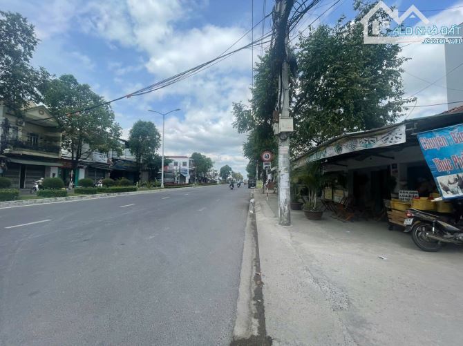 Bán đất hẻm oto Vĩnh Trung tp Nha Trang , cách mặt đường 23/10 chỉ 100m.  Vị trí nằm trên - 2