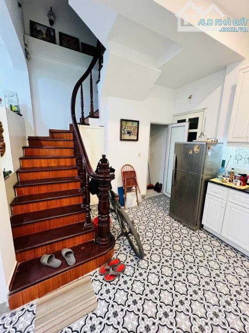 BÁN NHÀ TRƯƠNG CÔNG GIAI GẦN CV CẦU GIẤY, 38m2*4T*7m, GIÁ 8.5TỶ, NGÕ THÔNG, NHÀ DÂN TỰ XÂY - 2