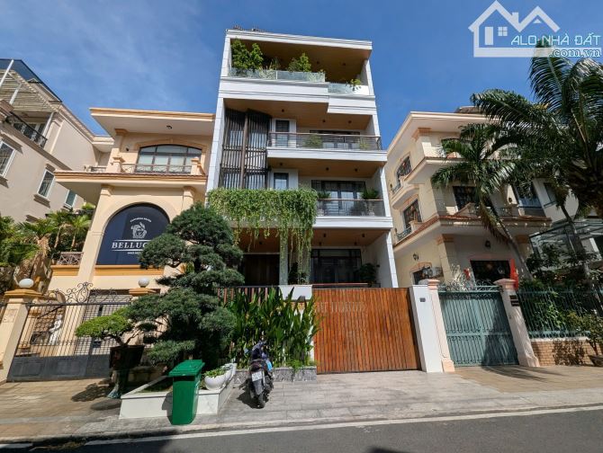 Bán Biệt Thự Siêu Vip Khu 357A Nguyễn Trọng Tuyển - 8x20m - Hầm 4 tầng giá chỉ 66 tỷ - 2