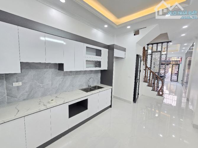 Bán nhà 4 tầng, 50m, ô tô tải đỗ cổng - Cạnh Tecco Tứ Hiệp chỉ hơn 4 tỷ - 2