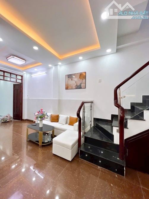 🔥 Bán nhà hẻm cực hiếm Nguyễn Văn Thương (D1) – 4.2x15.5m – 3 tầng – 4PN - 2