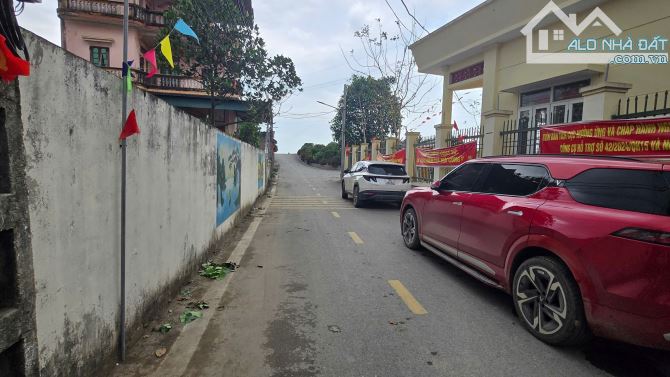 Bán đất Đan Phượng, cực hiếm, ô tô, gần ngõ  thông, dân cư an sinh, 100m giá 35tr/m - 2