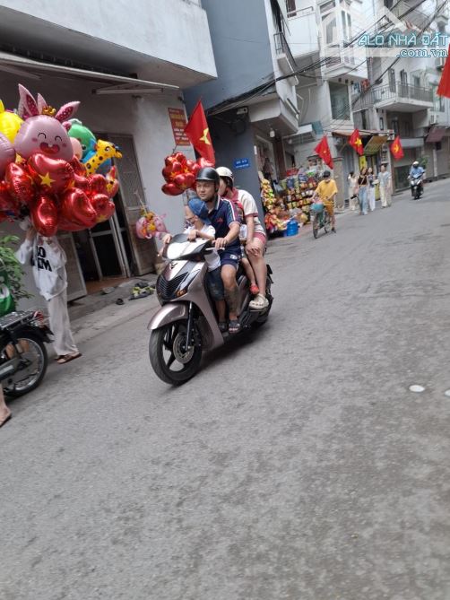 MẶT NGÕ Ô TÔ TRÁNH - KINH DOANH ĐẮC ĐỊA, 88 Trần Quý Cáp 35 m2, Mặt tiền ~ 5 m, nhỉnh 8 tỷ - 2