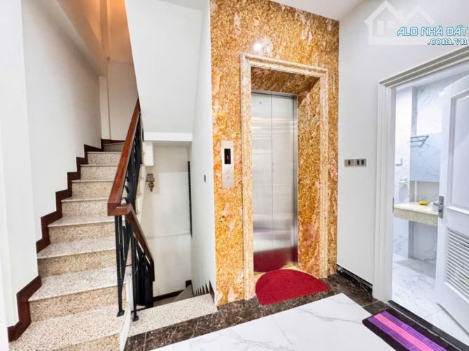 Lạc Long Quân, 5 Tầng, Thang Máy, ngõ oto gần phố, nội thất nhập, mt 5m giá 9,6 tỉ - 2