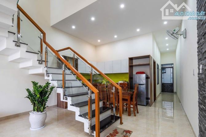 Bán nhà đang cho thuê 18tr/ tháng ngay Võ Văn Tần,Q3.Giá: 3 tỷ 812 tr/65.5m2 sổ hồng riêng - 2