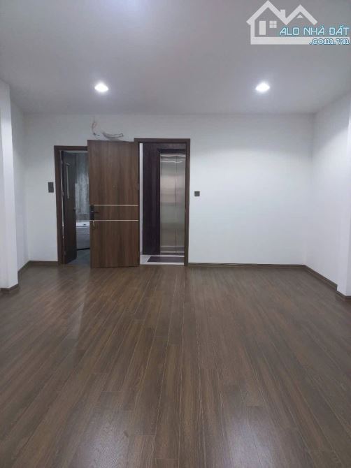 HOT bán nhà ngõ Chợ Khâm Thiên, Đống Đa, 50m2, 6T Thang máy, 11.8 tỷ - 2