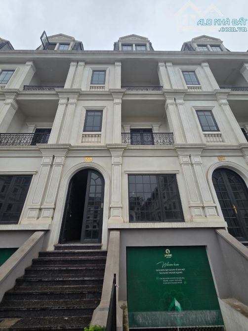 Biệt thự liền kề dự án THE JADE SQUARE đường Phạm Văn Đồng 116m2 mặt tiền 6m giá 34.8 tỷ - 2