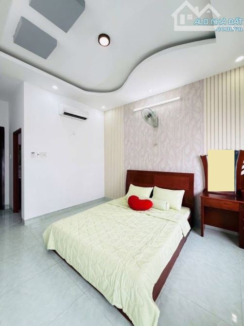 Bán nhà Không Lộ Giới Lê Văn Sỹ Q.3, 4 tầng, khu kinh đô thời trang, chỉ 6.x tỷ - 2