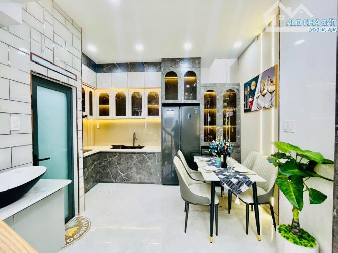 Nhà Bán đường Lê Trực, Phường 7, Bình Thạnh giá 2 tỷ 150- 32m2 nhà 2 lầu có sân thượng,shr - 2