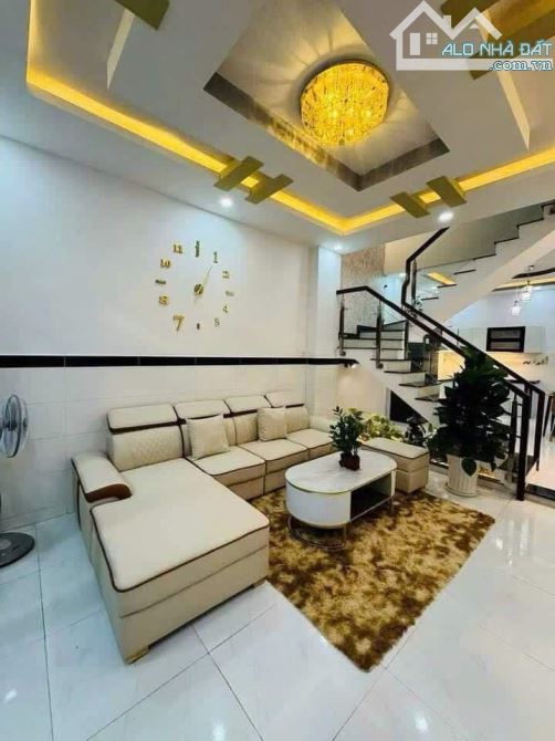 Nhà Đẹp Hoàng Diệu, Phú Nhuận, Giá yêu Thương 3 tỷ 150-60m2. SHR An Cư Không Chờ Đợi - 2