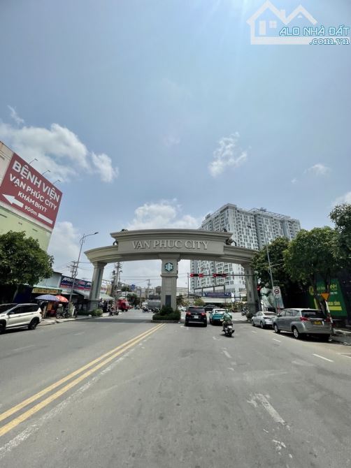 SIÊU PHẨM NHÀ ĐẸP NGAY VẠN PHÚC CITY, DT 60M², 4 TẦNG, GIÁ CHỈ HƠN 6 TỶ. - 2
