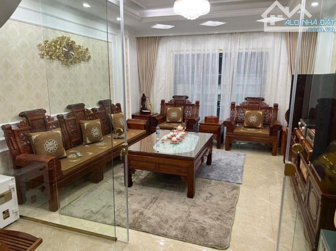 Bán nhà phố Phùng Chí Kiên– Ô tô vào nhà – Thang máy – Phân lô quân đội – 2 thoáng trước s - 2