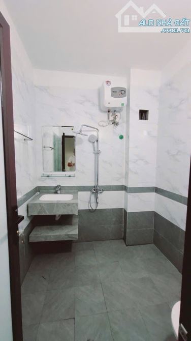Hiếm! Nhà Bát Khối 5 tầng mới tinh – chỉ 4.87 tỷ – phong thủy vượng khí, thiết kế mê ly - 2