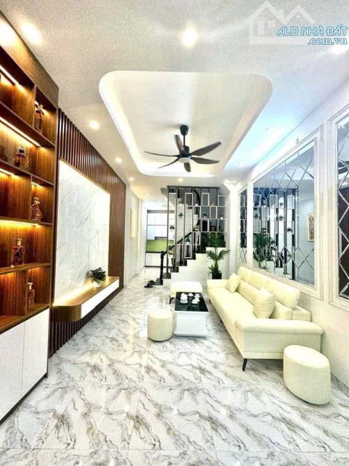 Chỉ Cần 3,5 Tỷ Có Ngay Căn Nhà Đẹp 40m2 SHR – 4PN – HXH Đ.Nguyễn Đình Chiểu, P.3, Quận 3 - 2