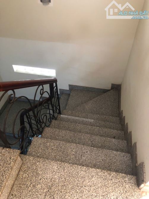 BÁN NHÀ VILLA HXH NGUYỄN VĂN TRỖI,P8,PHÚ NHUẬN.7,1 X 15. 3 TẦNG.GIÁ 26 GIÃM 22 TỶ TL.