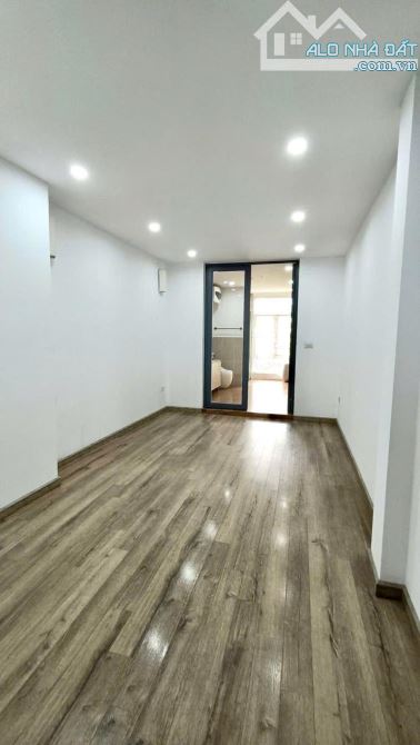 SIÊU PHẨM KINH DOANH ĐỈNH CAO- TRƯỚC NHÀ 2 ÔTÔ TRÁNH-PHỐ VIP PHẠM NGỌC THẠCH-GIÁ CỰC TỐT - 2