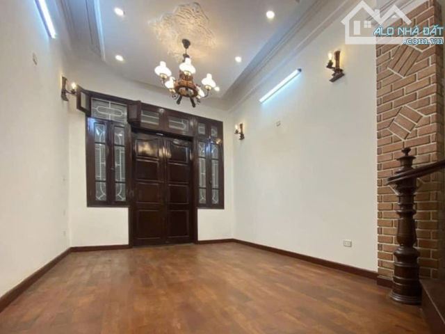 💥 Bán Nhà Đường Nguyễn Trãi 73 m2 x 5 tầng K/Doanh Ô Tô Đỗ Cửa 11.5 Tỷ Quận Thanh Xuân 💥 - 2